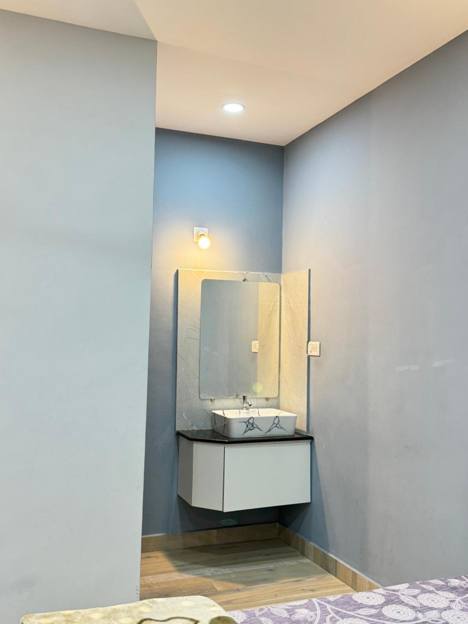 The Glasswater By The Backwater Homestay Kalyānpur Exterior foto